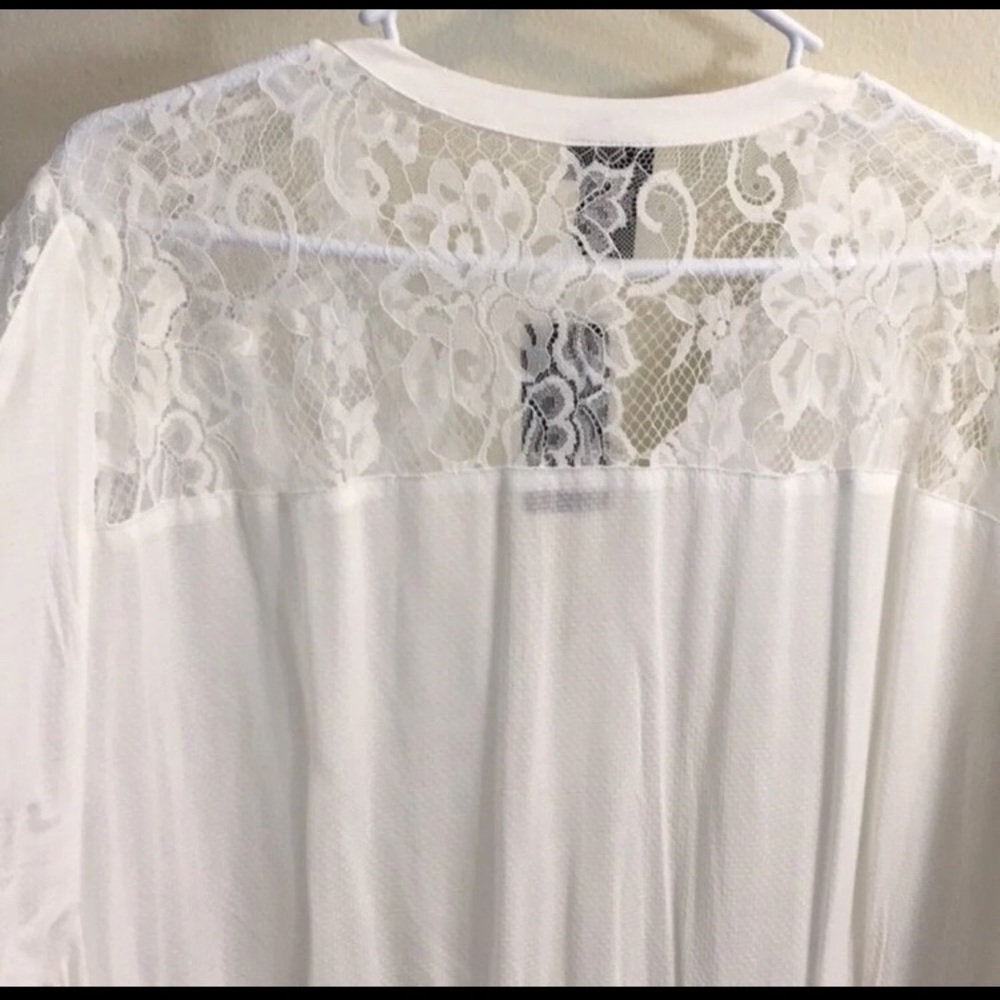 Plus Size torrid shirt with tags